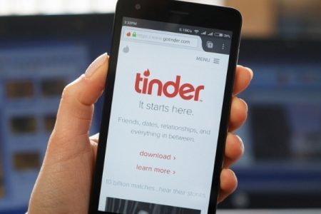 what is dating site tinder