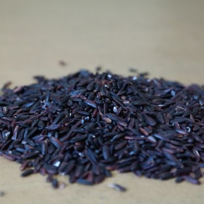 A small pile of black rice or Oriza sativa used to make Kavuni Arisi halwa